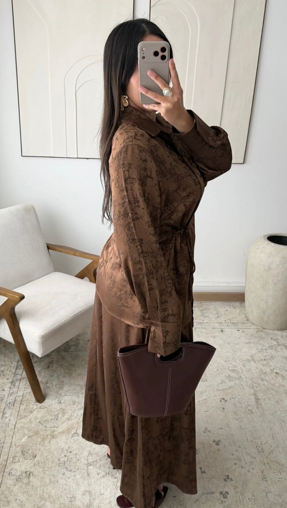 Set Lujaine
